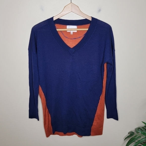 Skies Are Blue | Navy & Burnt Orange Colorblock Lightweight Sweater Size Small - Picture 1 of 3